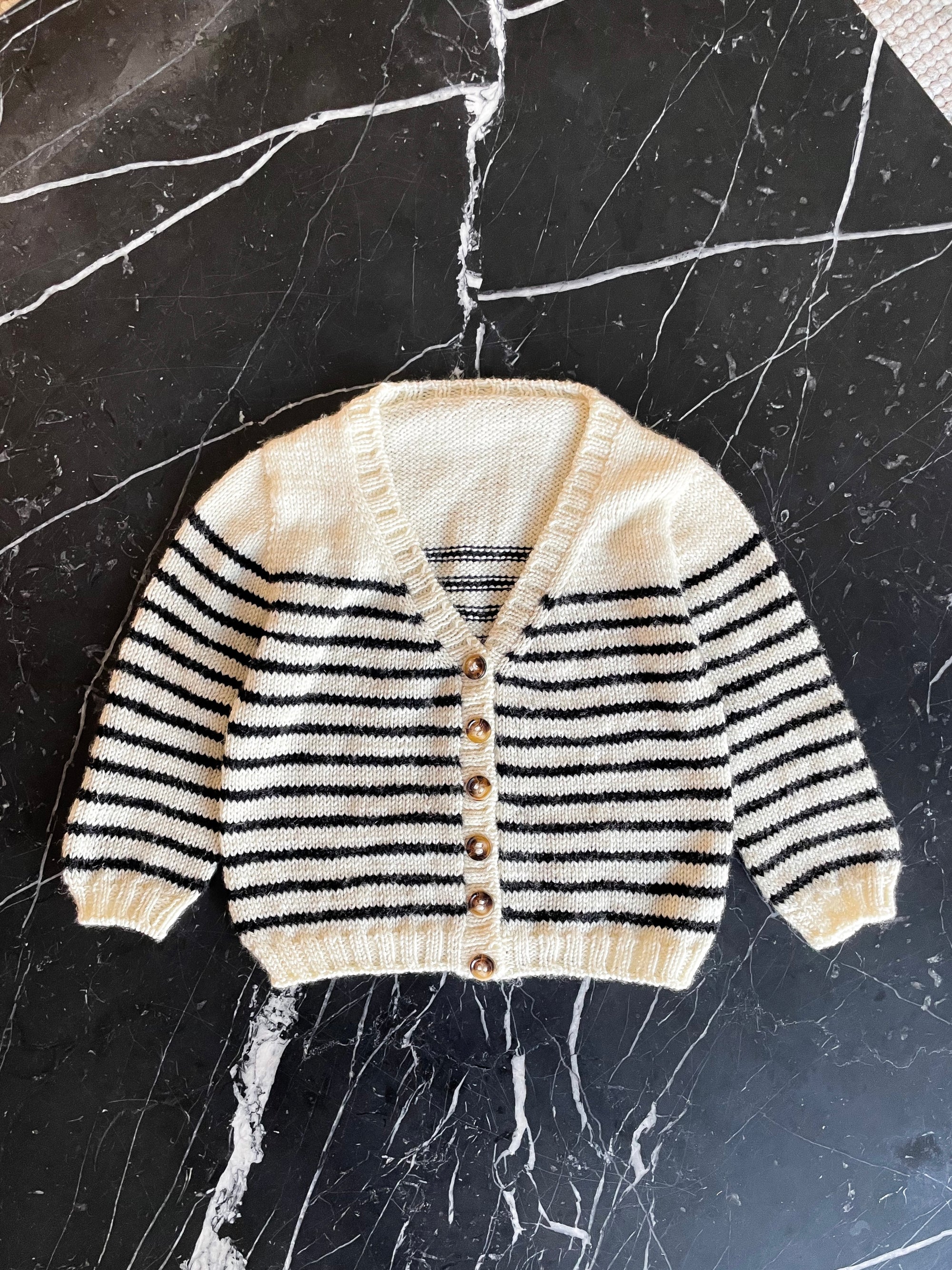 Bronte Cardigan Mini (English) - BerthyKnit