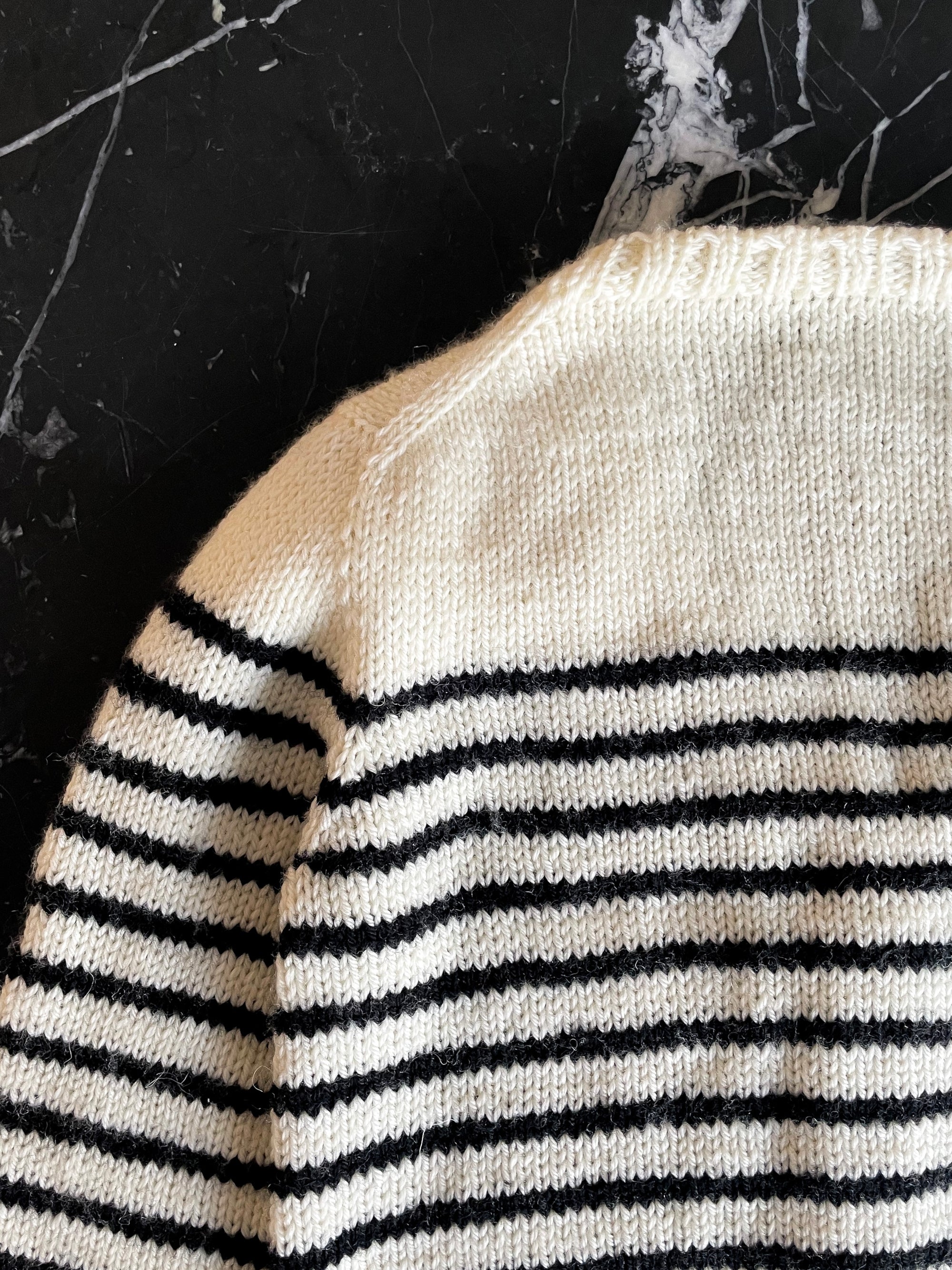 Bronte Cardigan Mini (English) - BerthyKnit